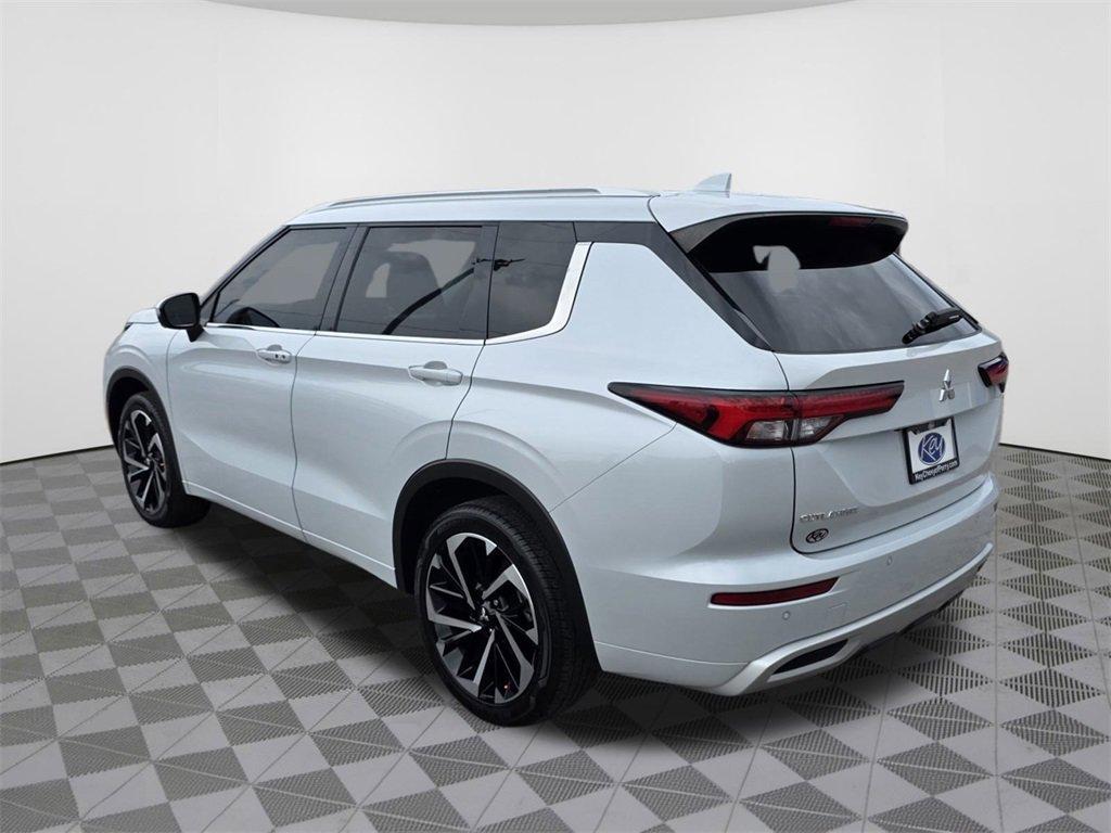 used 2023 Mitsubishi Outlander car, priced at $27,999