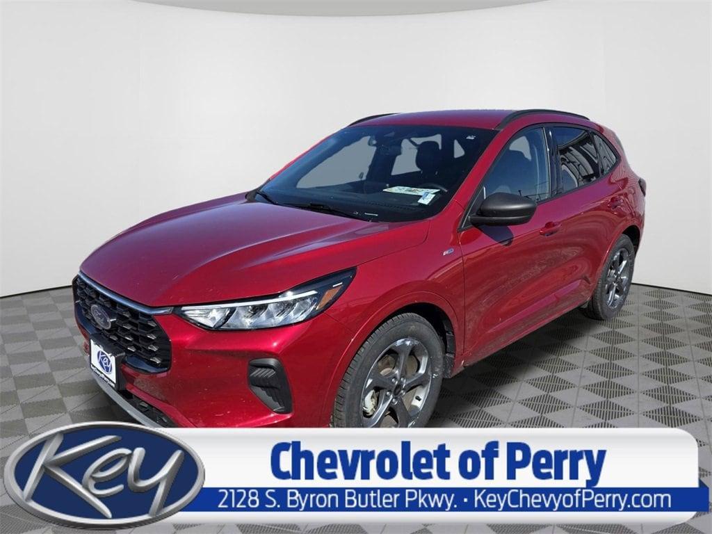 used 2023 Ford Escape car, priced at $21,995