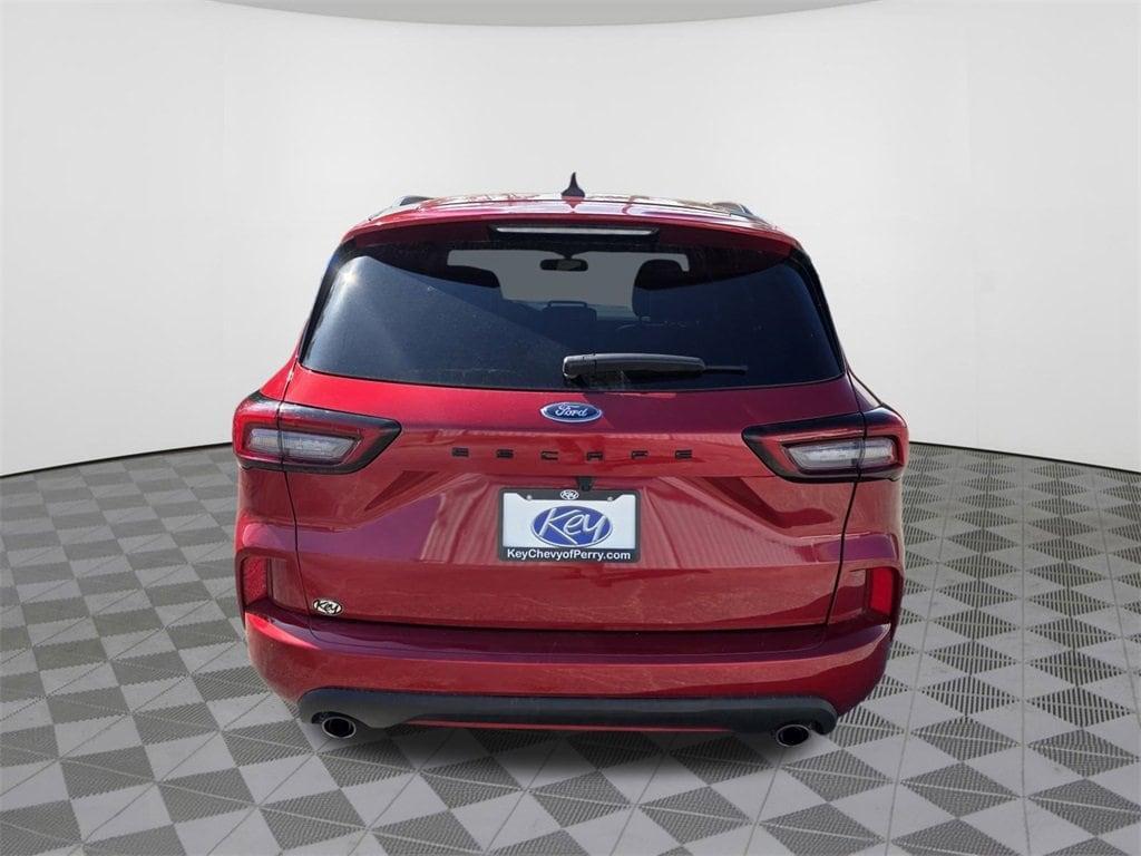used 2023 Ford Escape car, priced at $20,999