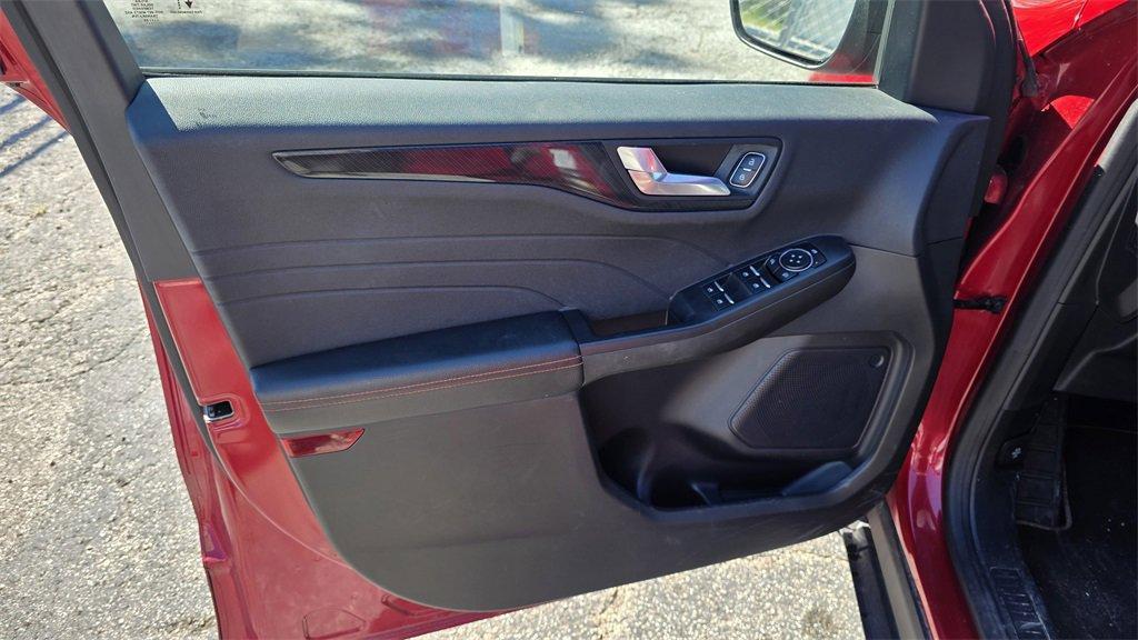 used 2023 Ford Escape car, priced at $20,999