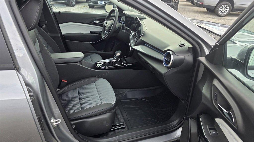 new 2025 Chevrolet Trax car, priced at $23,035