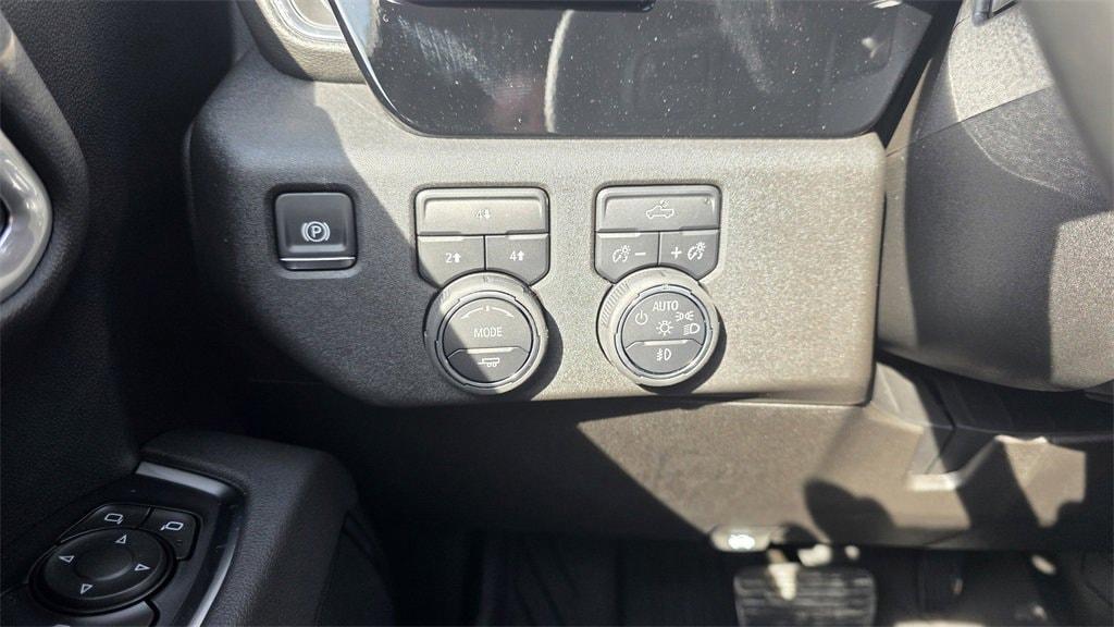 new 2025 Chevrolet Silverado 2500 car, priced at $58,535