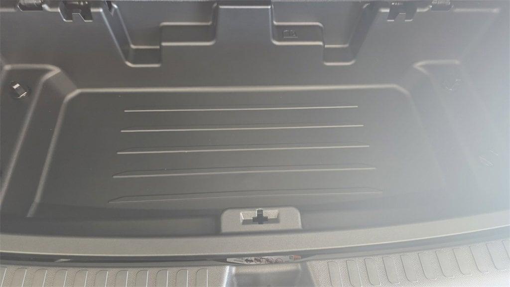 new 2025 Chevrolet Traverse car, priced at $49,695