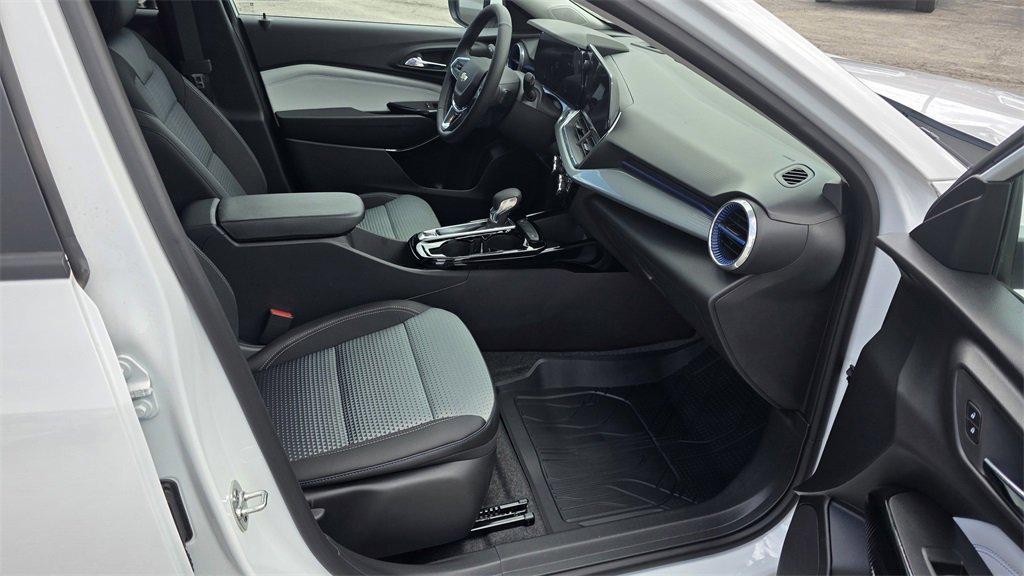 new 2025 Chevrolet Trax car, priced at $23,250