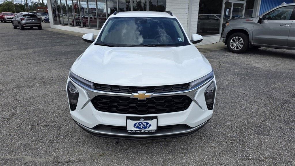 new 2025 Chevrolet Trax car, priced at $23,250