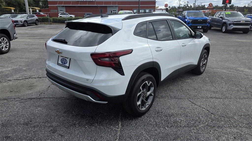 new 2025 Chevrolet Trax car, priced at $23,250