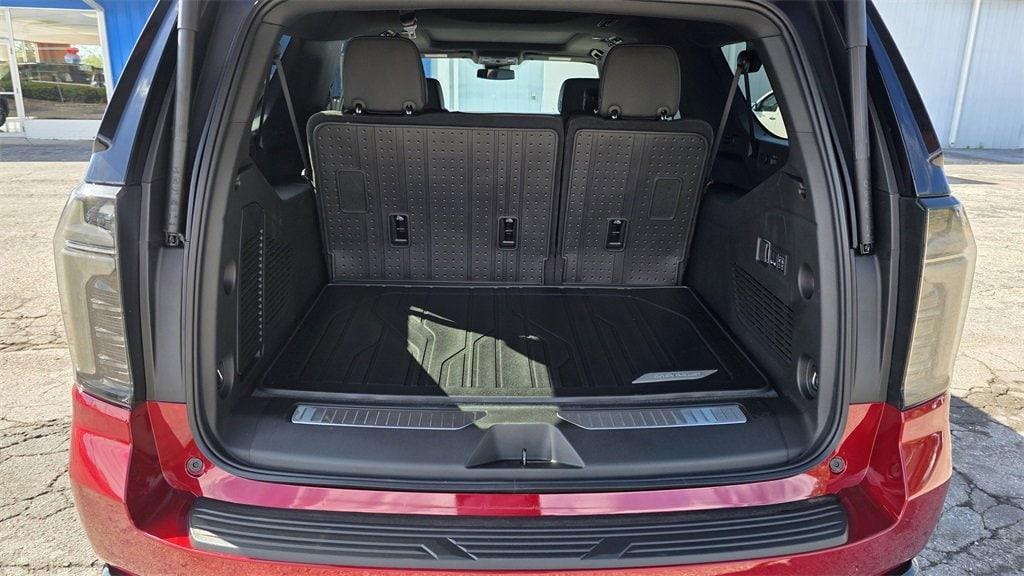 new 2025 Chevrolet Suburban car, priced at $74,295