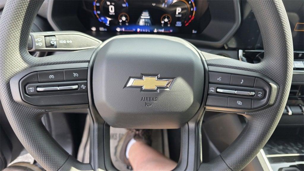 new 2026 Chevrolet Colorado car, priced at $30,995