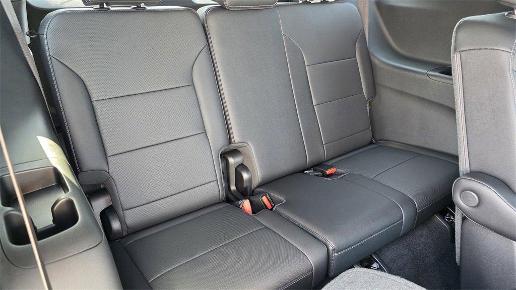 new 2025 Chevrolet Traverse car, priced at $42,285