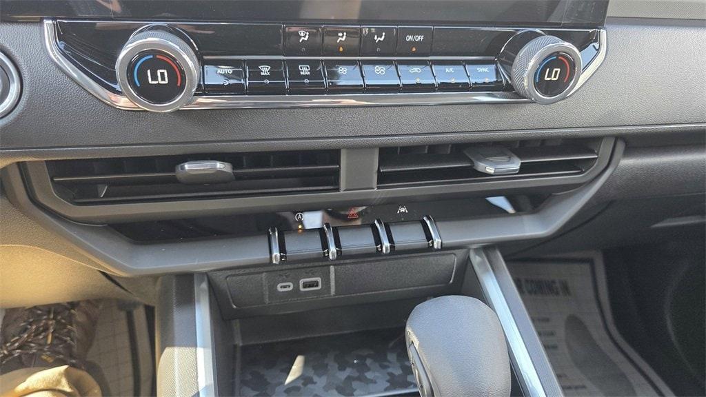 new 2026 Chevrolet Colorado car, priced at $43,295