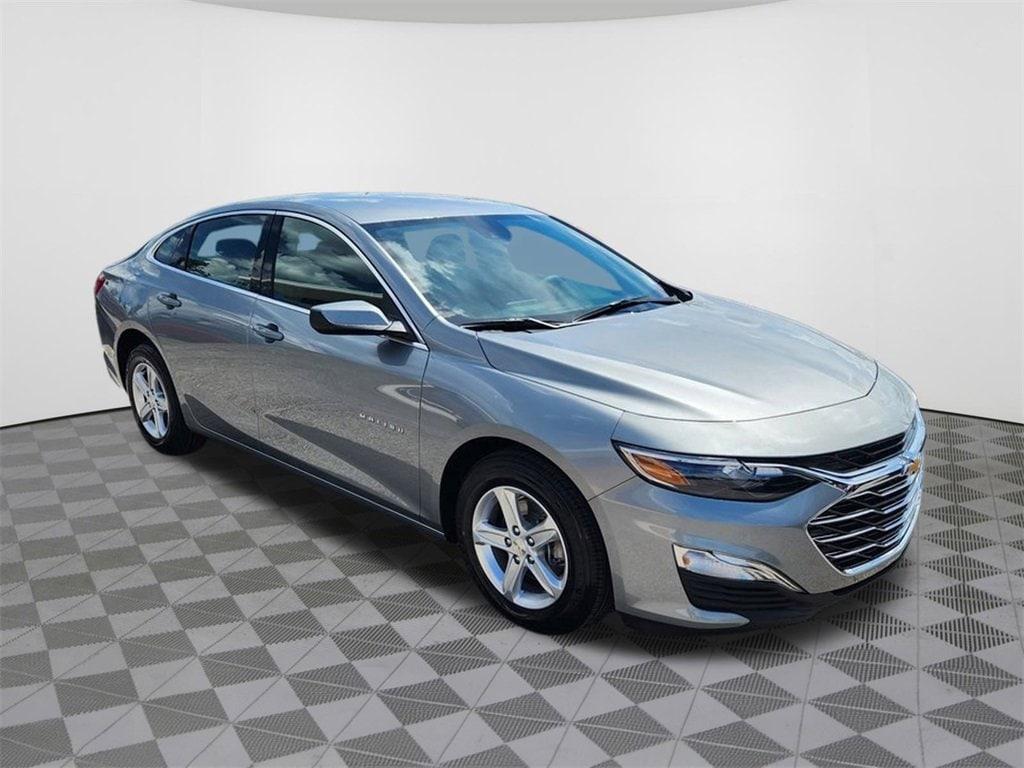 new 2025 Chevrolet Malibu car, priced at $21,995