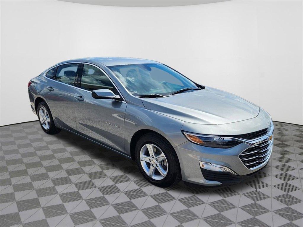 new 2025 Chevrolet Malibu car, priced at $26,995