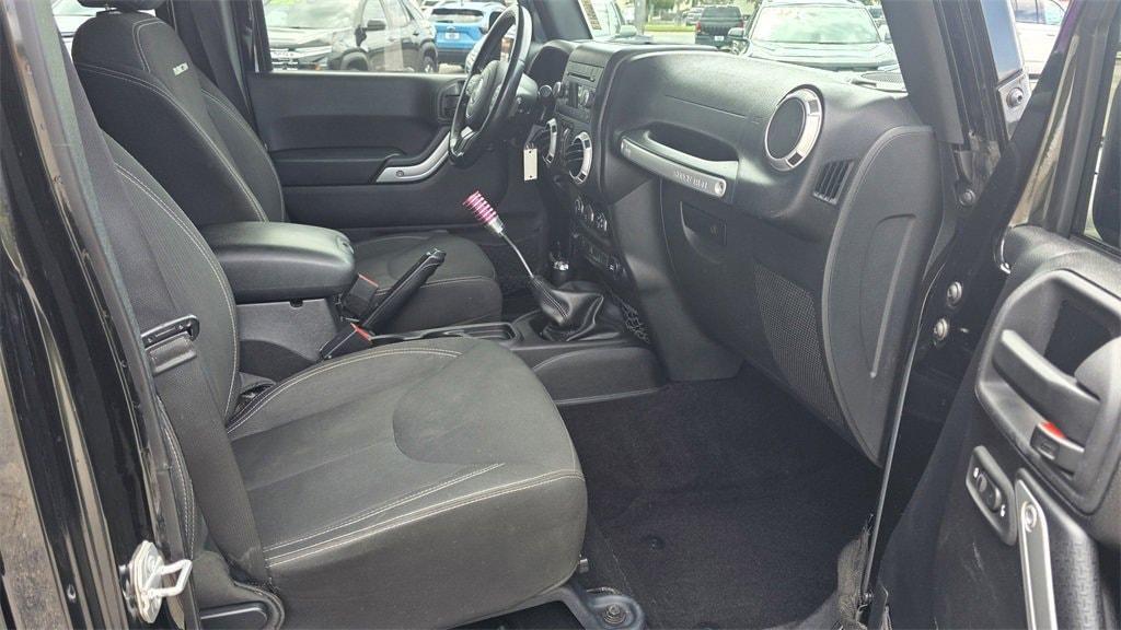 used 2015 Jeep Wrangler Unlimited car, priced at $19,995