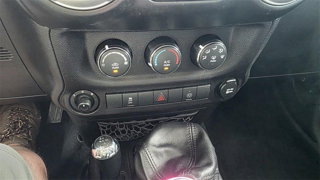 used 2015 Jeep Wrangler Unlimited car, priced at $19,995