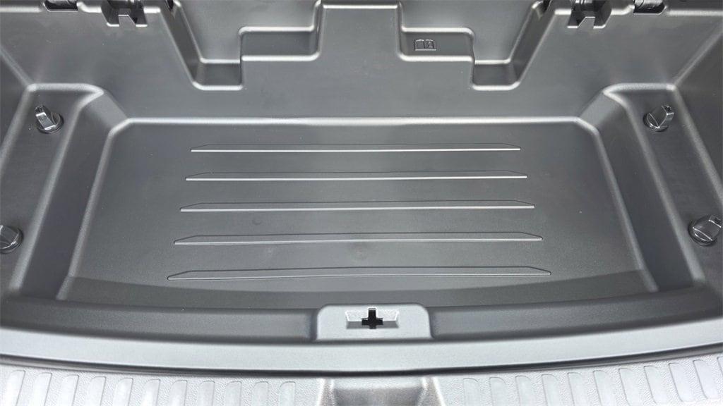 new 2025 Chevrolet Traverse car, priced at $40,595