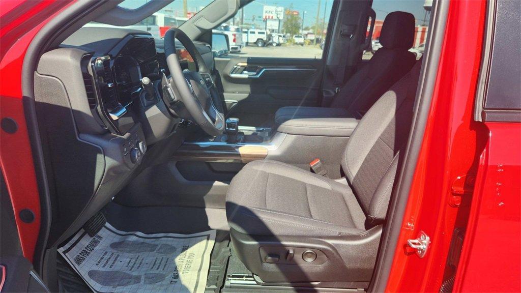 new 2025 Chevrolet Silverado 1500 car, priced at $55,040