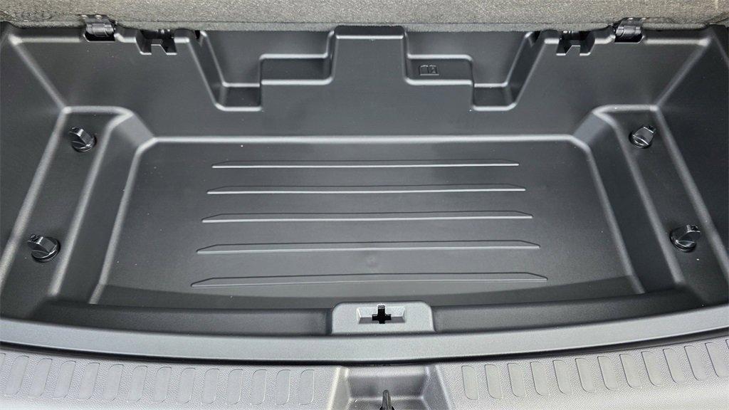 new 2025 Chevrolet Traverse car, priced at $54,435