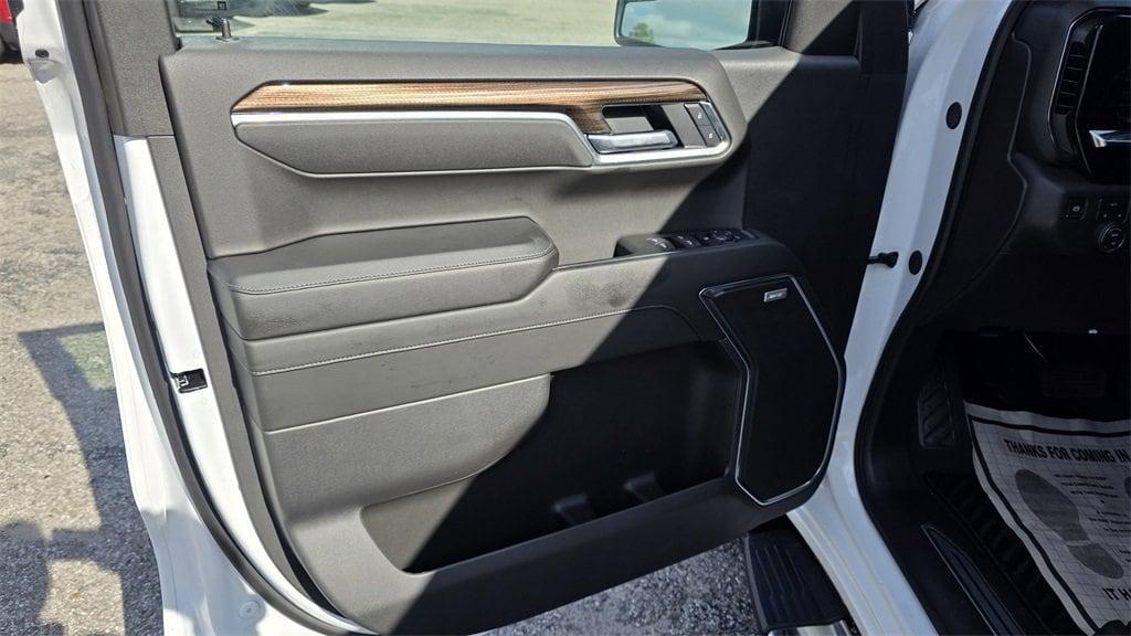 new 2025 Chevrolet Silverado 1500 car, priced at $50,085