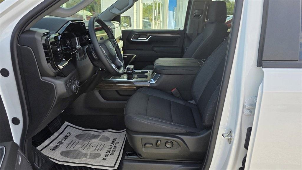new 2025 Chevrolet Silverado 1500 car, priced at $50,085