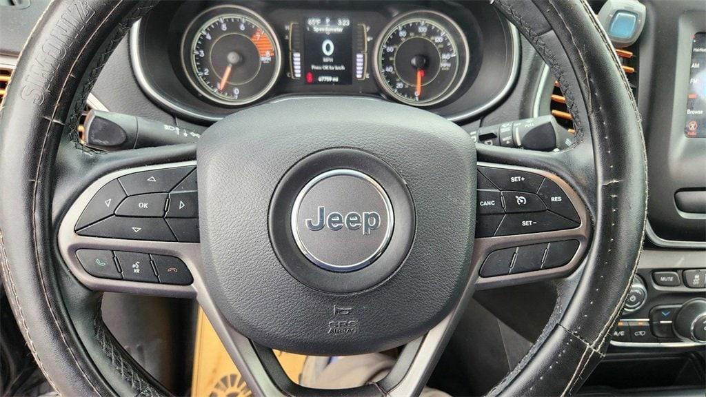 used 2019 Jeep Cherokee car, priced at $17,499