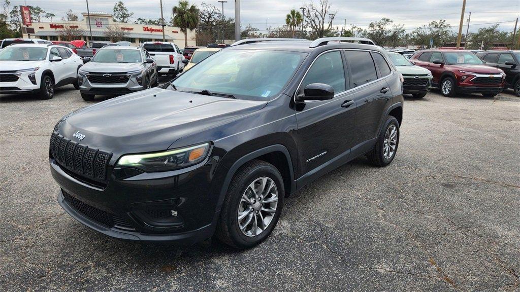 used 2019 Jeep Cherokee car, priced at $17,499