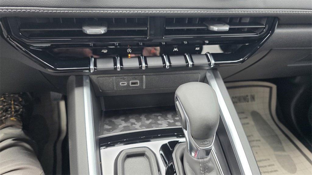 new 2025 Chevrolet Colorado car, priced at $36,375