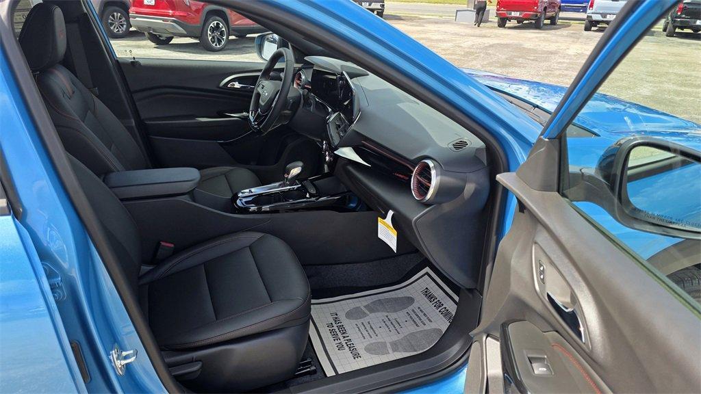 new 2025 Chevrolet Trax car, priced at $23,490