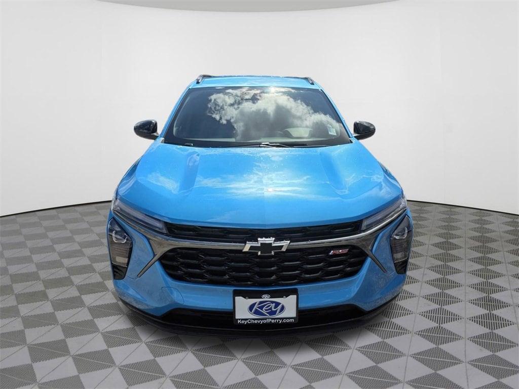 new 2025 Chevrolet Trax car, priced at $23,490