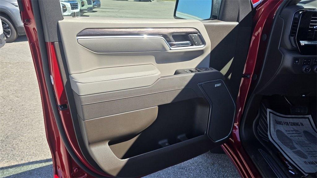 new 2025 Chevrolet Silverado 1500 car, priced at $59,980