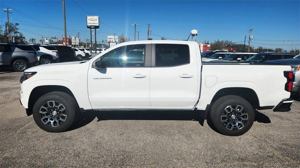 new 2024 Chevrolet Colorado car, priced at $38,090