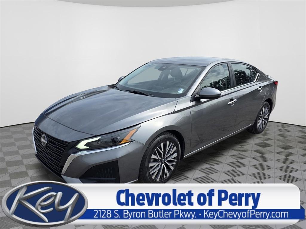 used 2023 Nissan Altima car, priced at $19,999