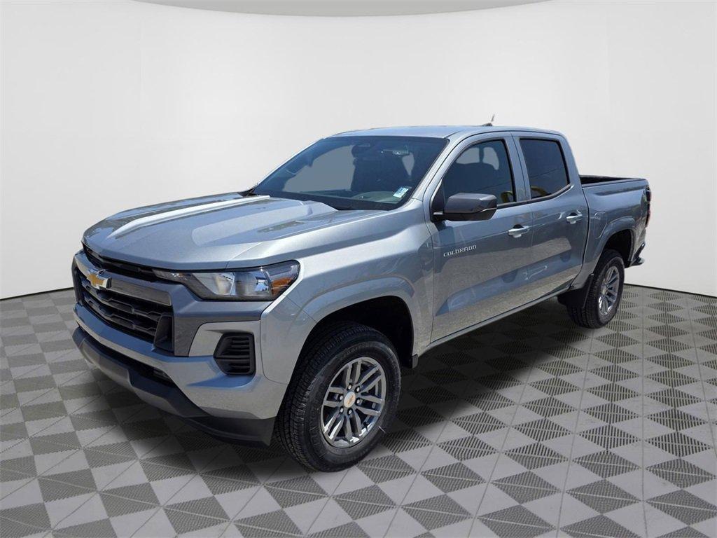 new 2025 Chevrolet Colorado car, priced at $35,880