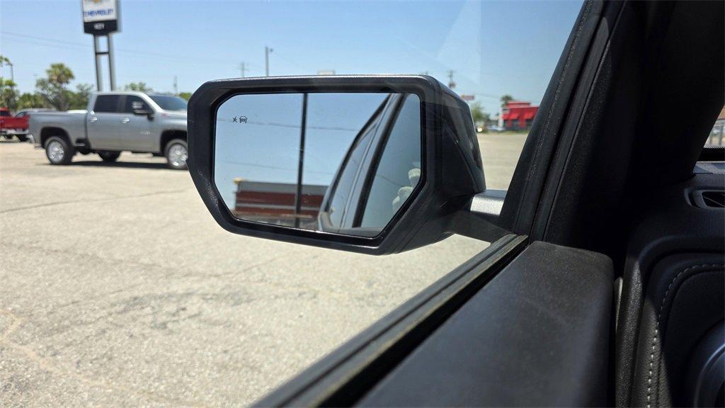 new 2025 Chevrolet Colorado car, priced at $35,880