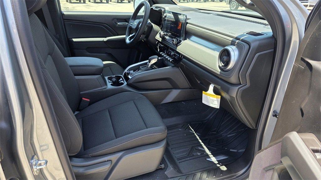 new 2025 Chevrolet Colorado car, priced at $35,880