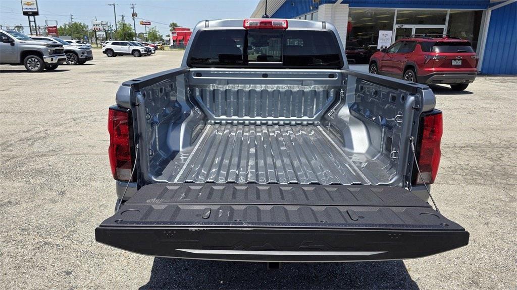 new 2025 Chevrolet Colorado car, priced at $35,880