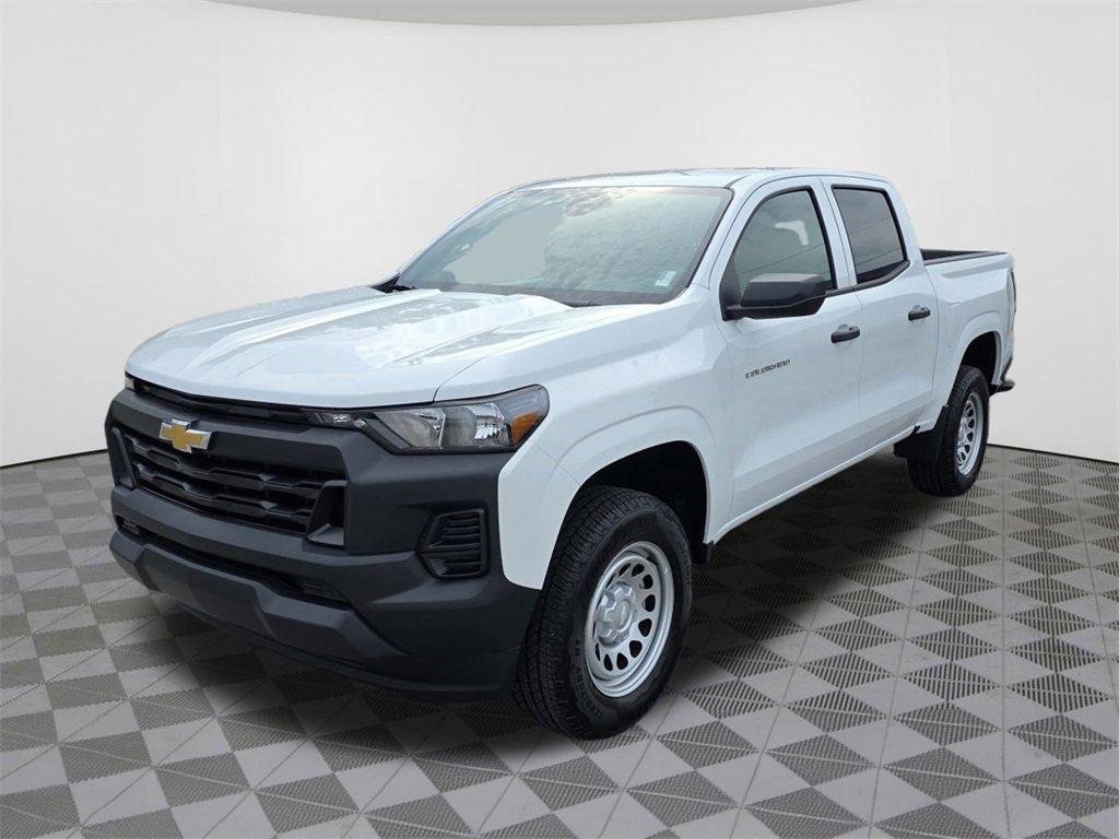 used 2025 Chevrolet Colorado car, priced at $30,995