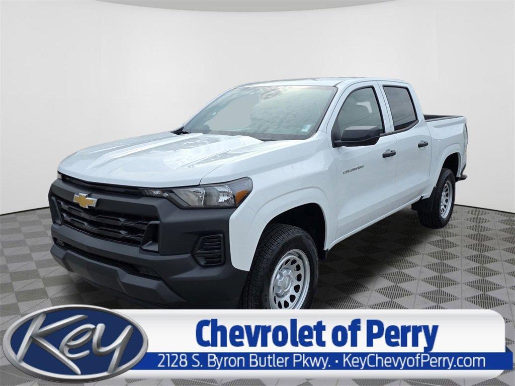 used 2025 Chevrolet Colorado car, priced at $30,995