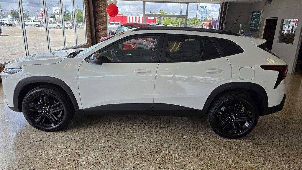 new 2025 Chevrolet Trax car, priced at $24,455