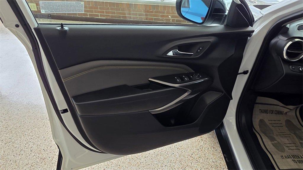 new 2025 Chevrolet Trax car, priced at $24,455