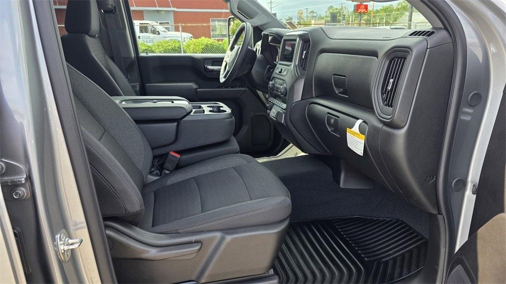 new 2025 Chevrolet Silverado 2500 car, priced at $52,580