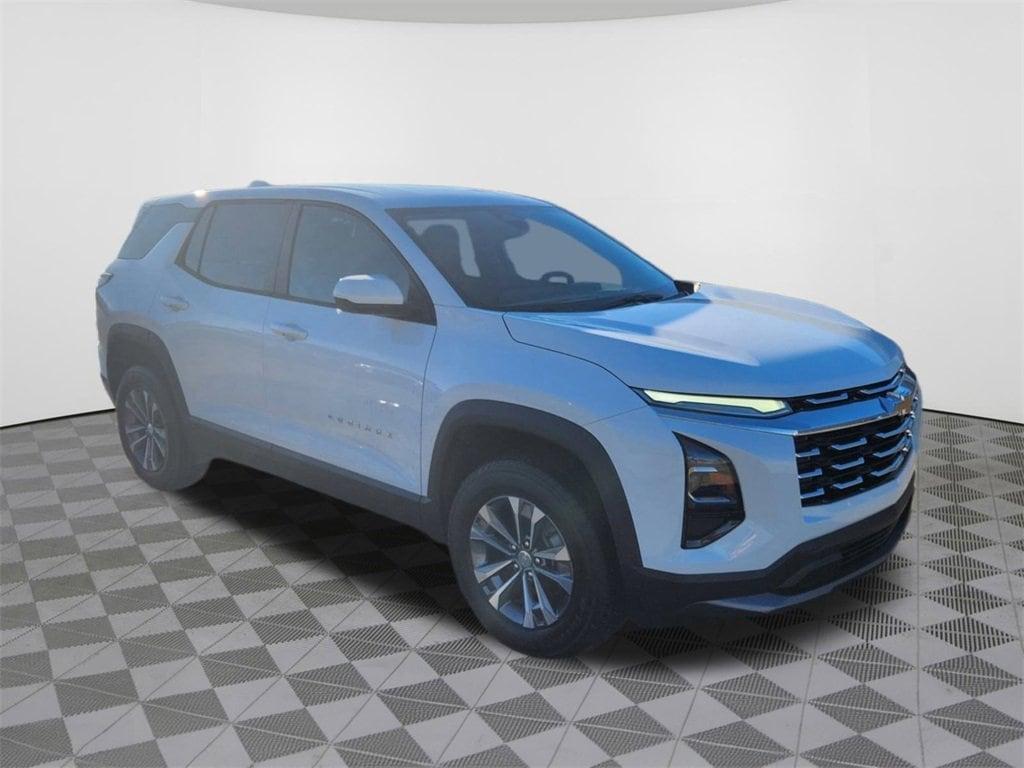 new 2025 Chevrolet Equinox car, priced at $28,495