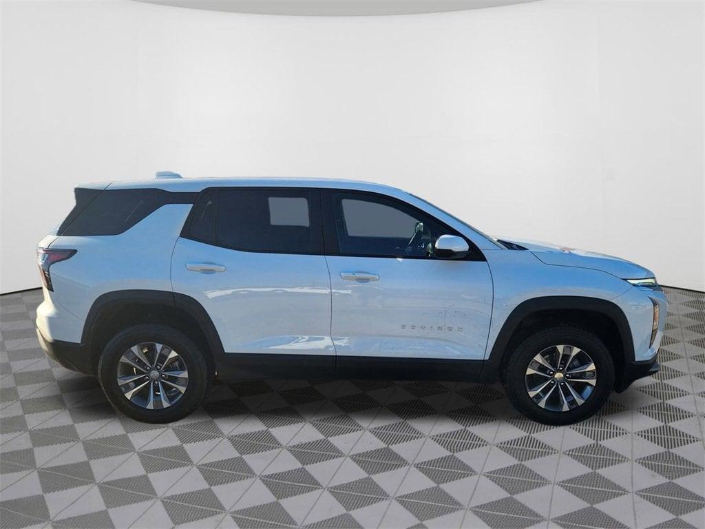 new 2025 Chevrolet Equinox car, priced at $28,495