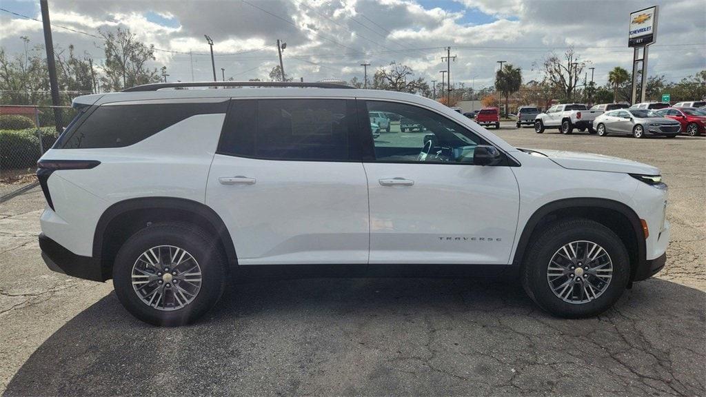 new 2024 Chevrolet Traverse car, priced at $39,670