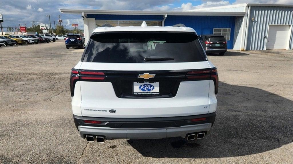 new 2024 Chevrolet Traverse car, priced at $39,670