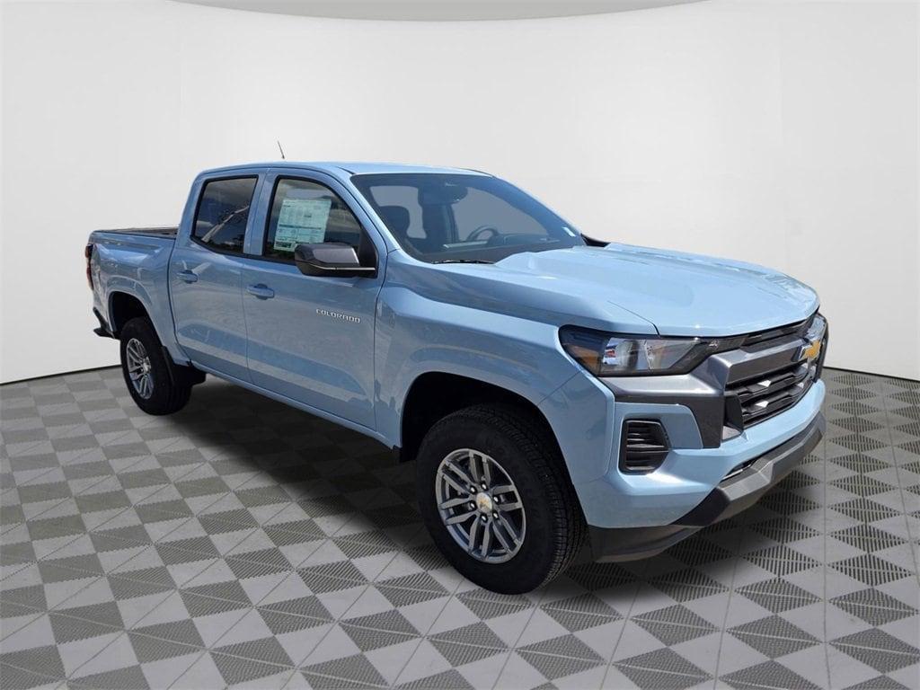 new 2025 Chevrolet Colorado car, priced at $34,180