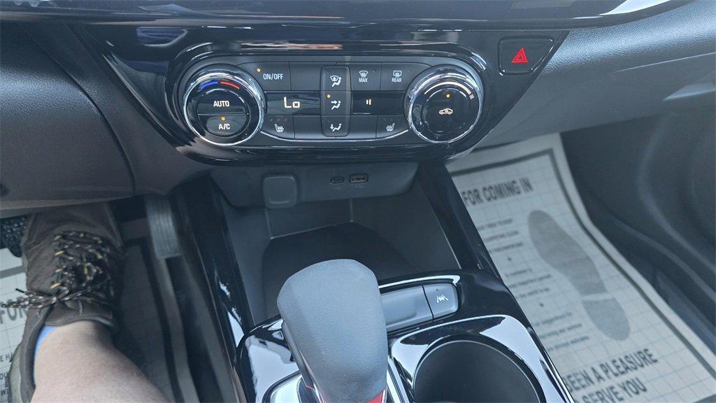 new 2025 Chevrolet Trax car, priced at $23,700