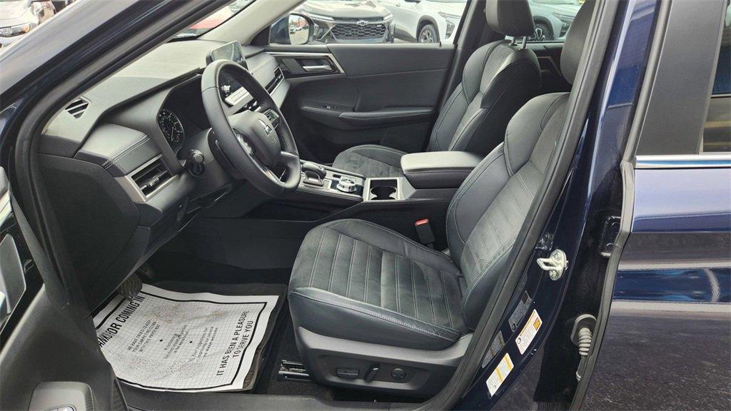 used 2023 Mitsubishi Outlander car, priced at $24,500