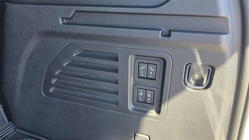 new 2026 Chevrolet Traverse car, priced at $56,255