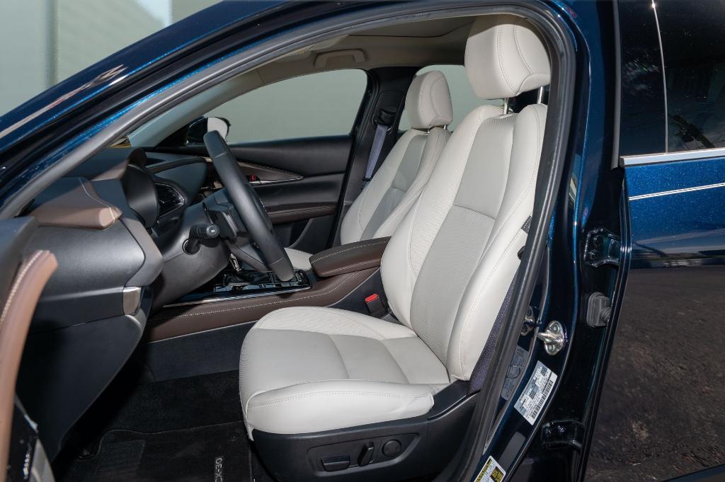 used 2024 Mazda CX-30 car, priced at $27,015