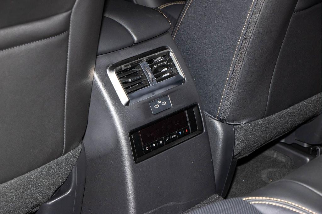 new 2025 Mazda CX-70 car, priced at $45,350